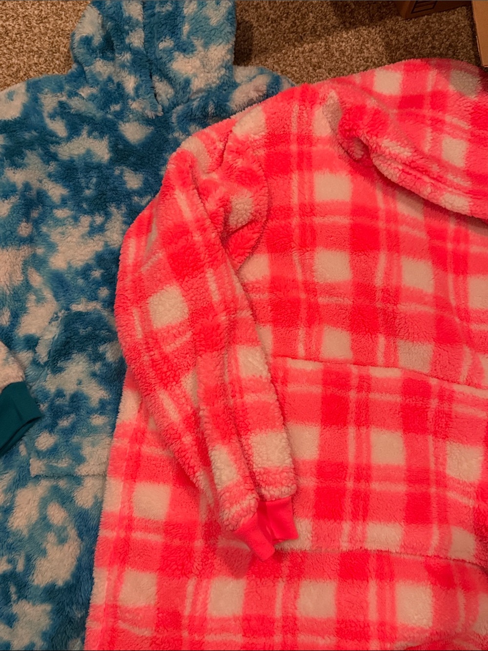 Plush Fleece oversized Kids blanket Hoodie - Pink Plaid & Blue
